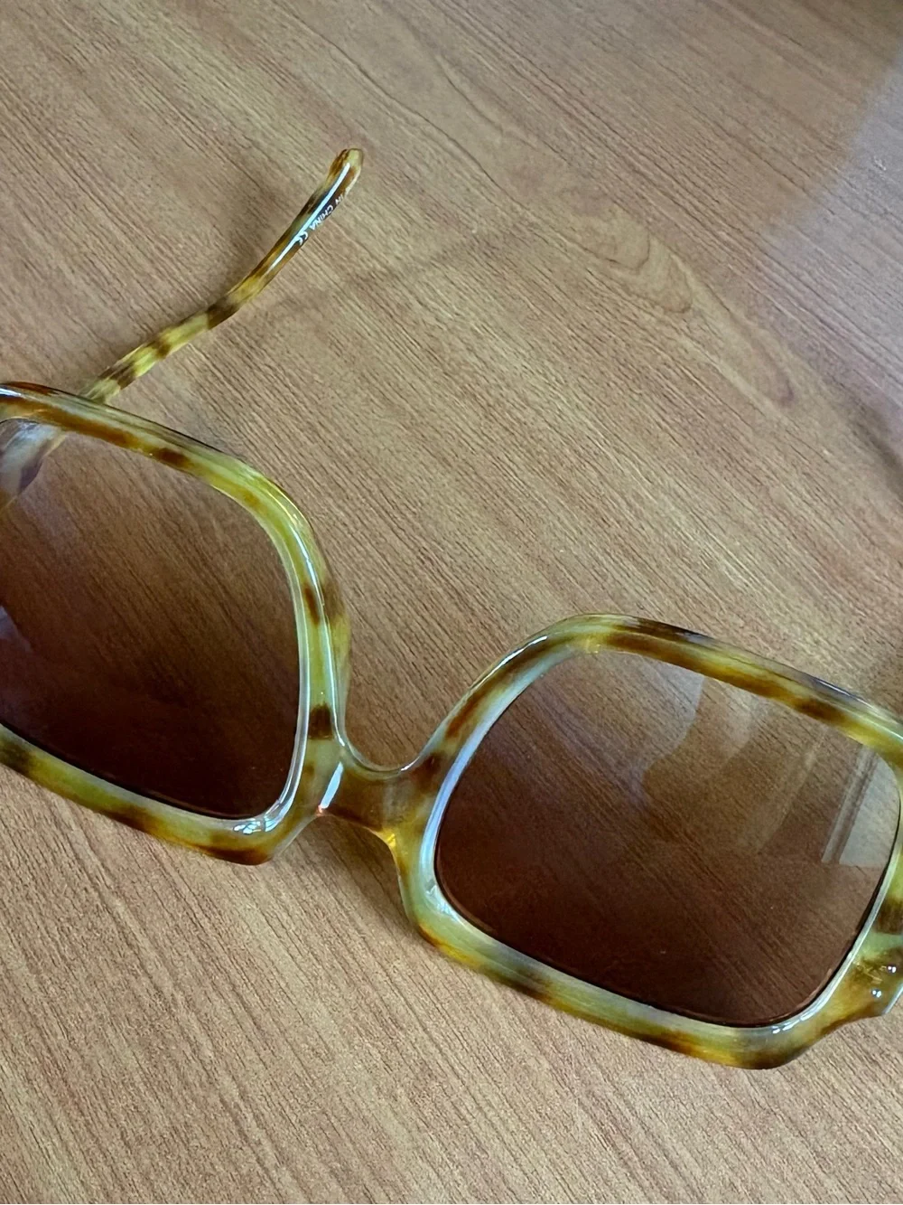 Free People Tortoise Shell Square Sunglasses with Brown Lenses